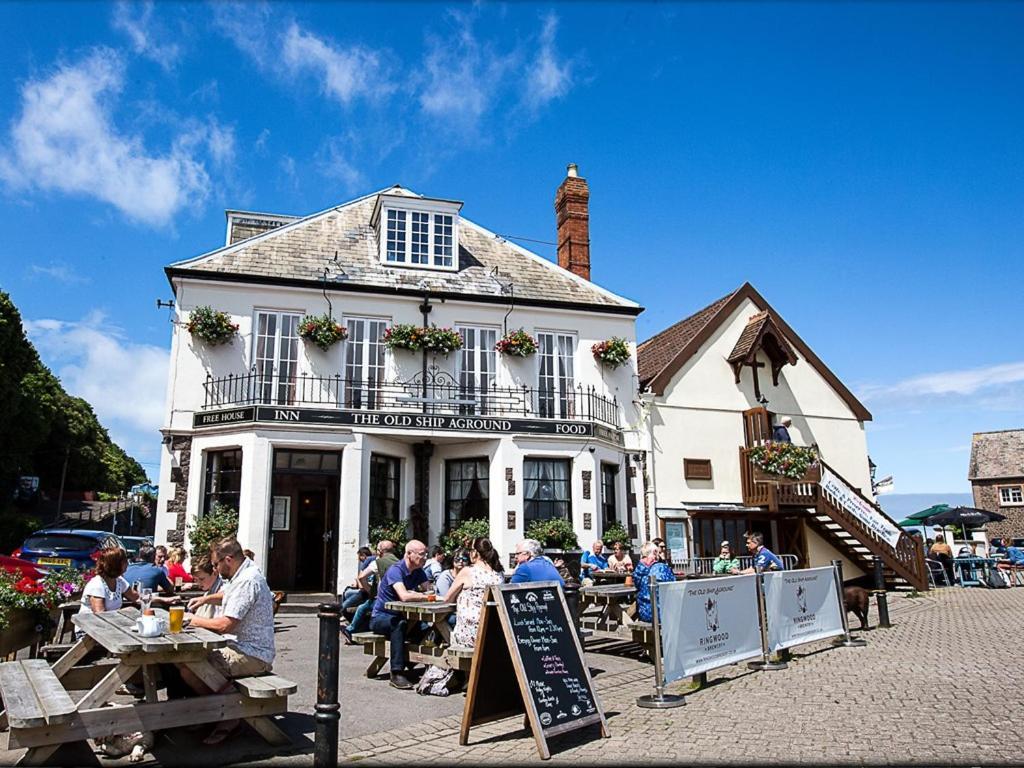 The Old Ship Aground Hotel Minehead Exterior foto